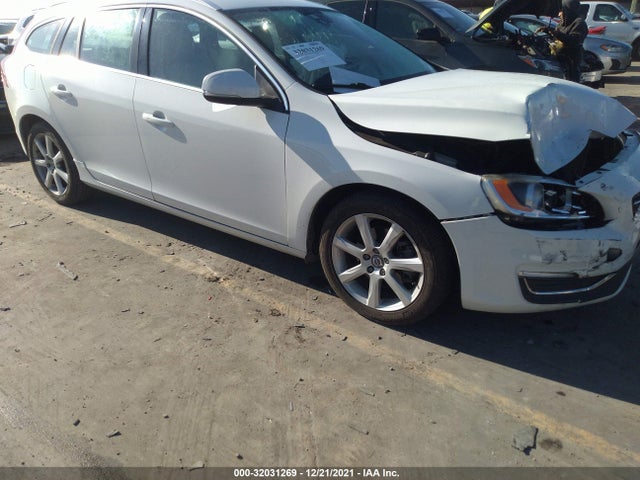 2016 Volvo V60, VIN: YV140MEK2G1293062