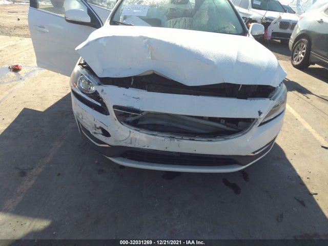 2016 Volvo V60, VIN: YV140MEK2G1293062