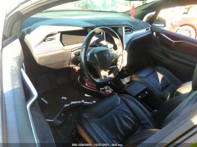 2016 TESLA MODEL X 5YJXCBE29GF015409 Photo 4