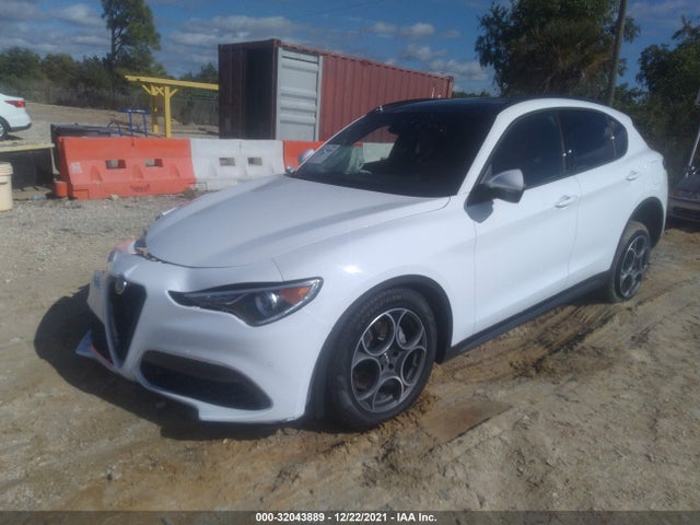 2022 Alfa Romeo Stelvio, VIN: ZASPAJAN3N7D24822