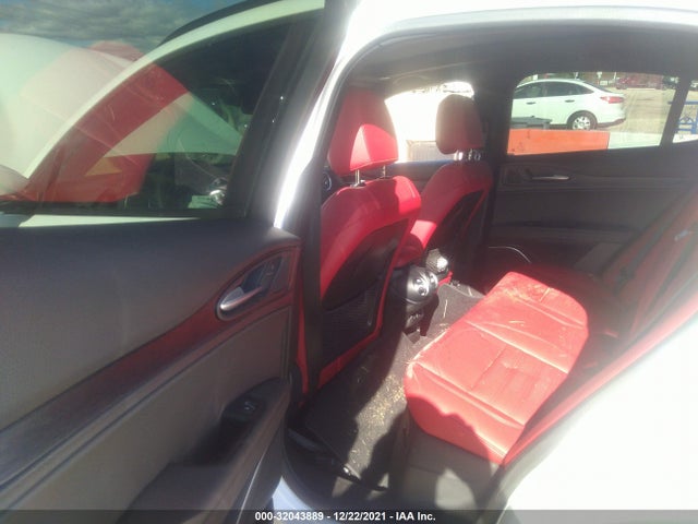 2022 Alfa Romeo Stelvio, VIN: ZASPAJAN3N7D24822