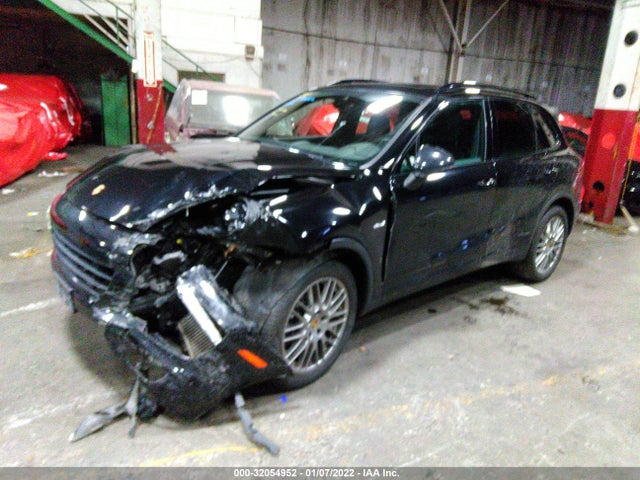 2015 Porsche Cayenne, VIN: WP1AF2A21FLA32380
