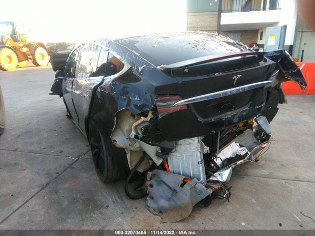 2020 Tesla Model X, VIN: 5YJXCBE47LF265551