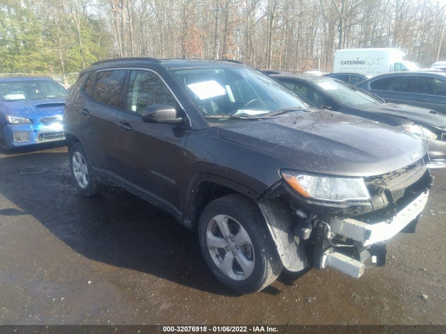 Jeep Compass Latitude 4x4 2018 3C4NJDBB5JT398657 Image 1