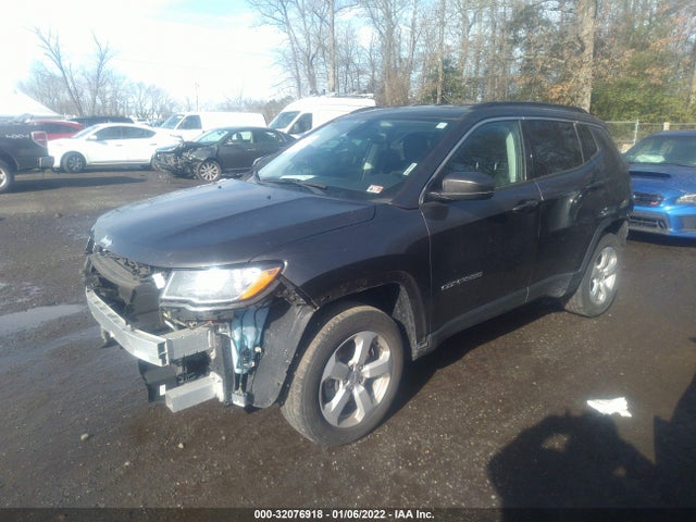 Jeep Compass Latitude 4x4 2018 3C4NJDBB5JT398657 Image 2