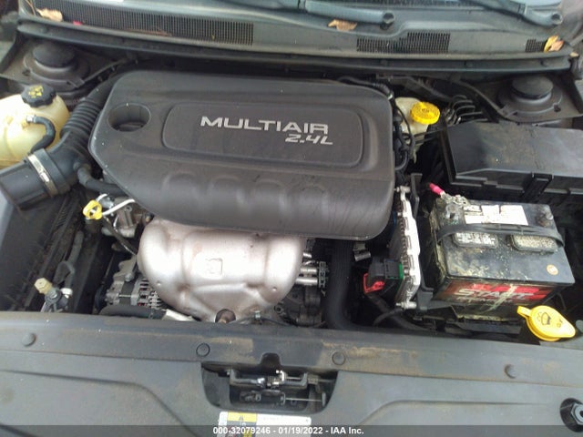 Chrysler 200 Limited 2015 1C3CCCAB8FN688772 Image 10