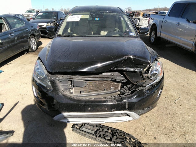 2017 Volvo XC60, VIN: YV449MRR9H2222551