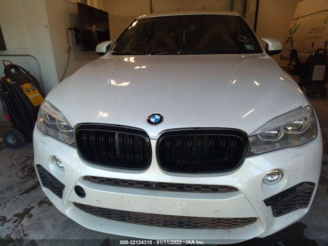 2017 BMW X6, VIN: 5YMKW8C5XH0R43996