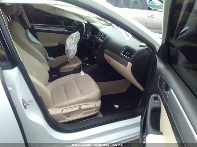 Volkswagen JETTA SEDAN 2016 3VWD67AJ1GM208313 Image 5