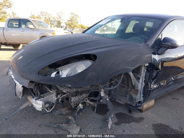 2017 PORSCHE MACAN WP1AA2A56HLB00958 Photo 5