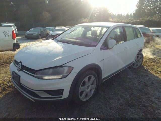 2018 Volkswagen Golf, VIN: 3VWH17AU6JM759788