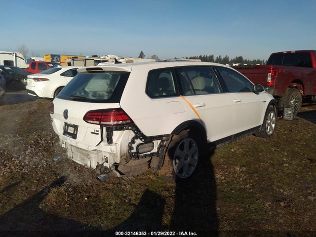 2018 Volkswagen Golf, VIN: 3VWH17AU6JM759788