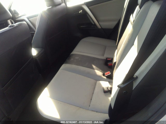2016 Toyota RAV4, VIN: JTMDJREV3GD053088