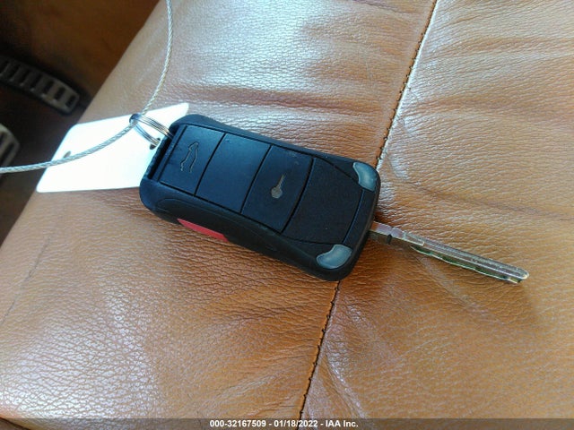 2005 PORSCHE CAYENNE WP1AB29P15LA66510 Photo 10