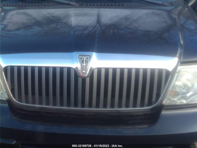 2003 LINCOLN NAVIGATOR VIN: 5LMFU28R03LJ16064