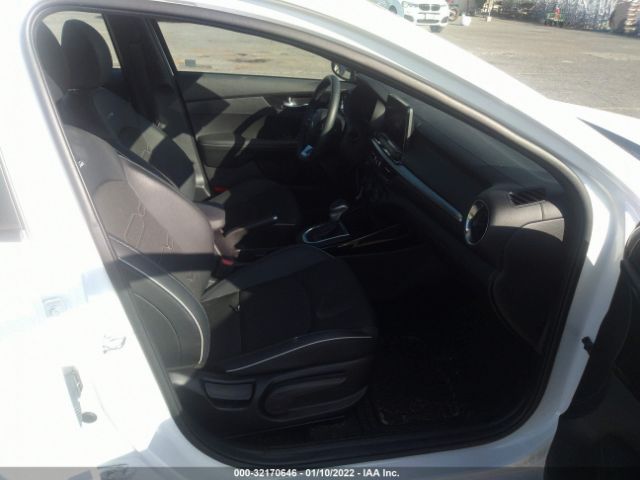 3KPF34AD3ME389207 KIA Forte Gt-line