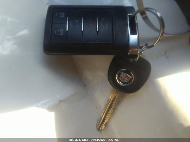 Cadillac DTS 2011 1G6KR5E68BU109099 Image 3