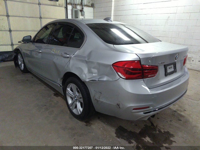 2018 BMW 3 Series, VIN: WBA8D9C51JEB35463