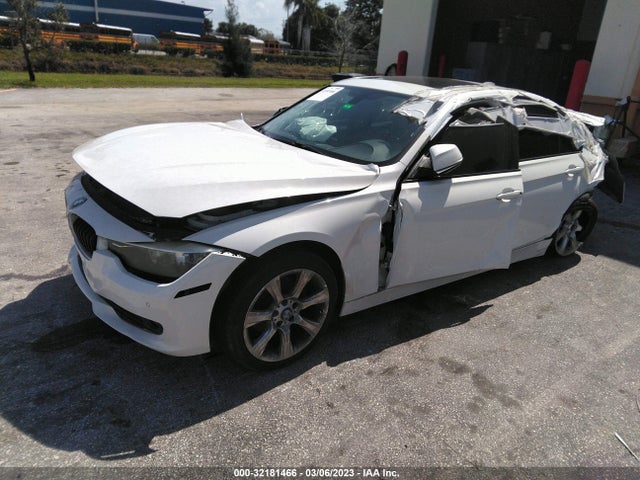 BMW 3 Series 320i 2015 WBA3B1G53FNT63870 Image 2