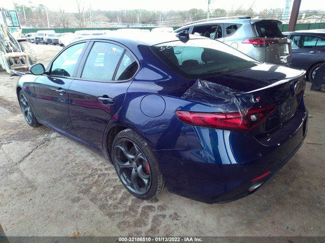 2018 Alfa Romeo Giulia, VIN: ZARFAEEN0J7597562