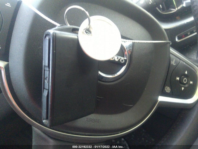 2020 Volvo XC60, VIN: YV4102RKXL1470536