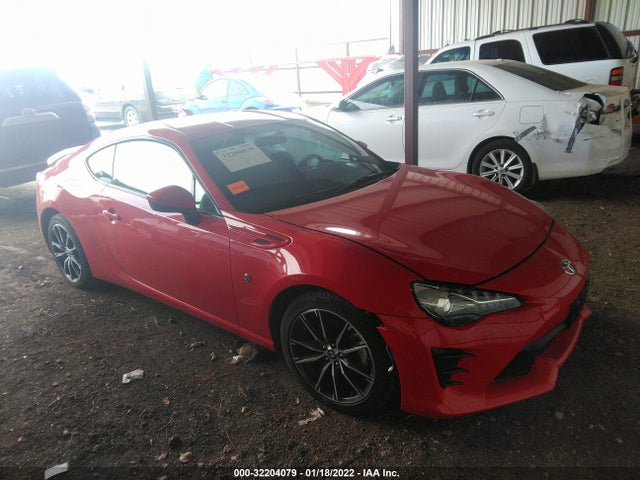 2017 Toyota 86, VIN: JF1ZNAA15H8700170