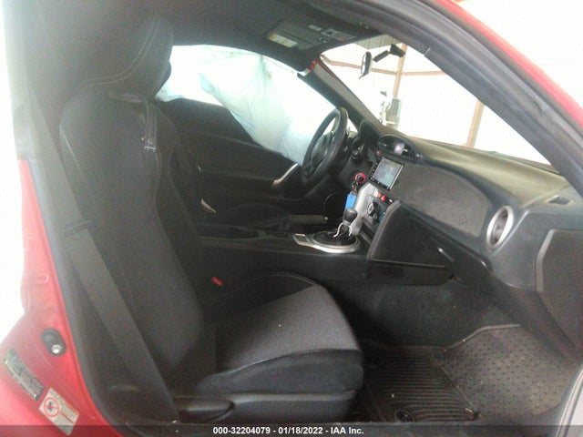 2017 Toyota 86, VIN: JF1ZNAA15H8700170