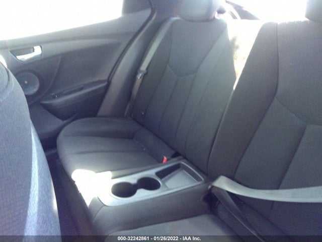 2015 Hyundai Veloster, VIN: KMHTC6AD7FU240569
