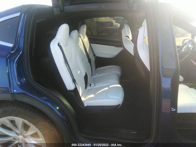 Tesla Model X 90d/75d/100d 2017 5YJXCDE24HF063767 Image 8