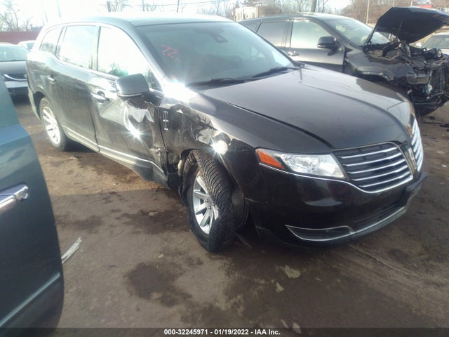 2018 Lincoln MKT, VIN: 2LMHJ5NK5JBL02021