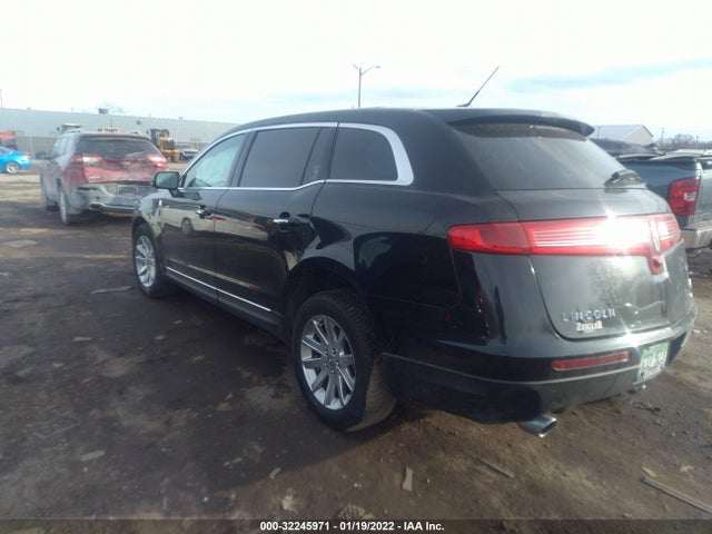 2018 Lincoln MKT, VIN: 2LMHJ5NK5JBL02021