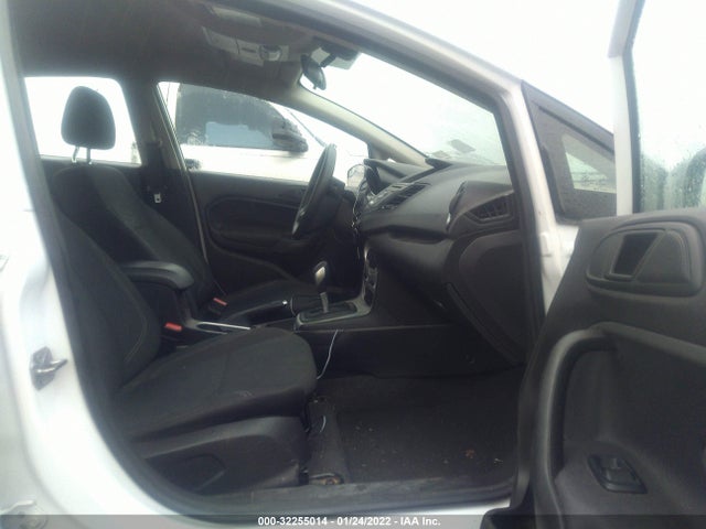 2019 FORD FIESTA SE VIN: 3FADP4BJ8KM123853