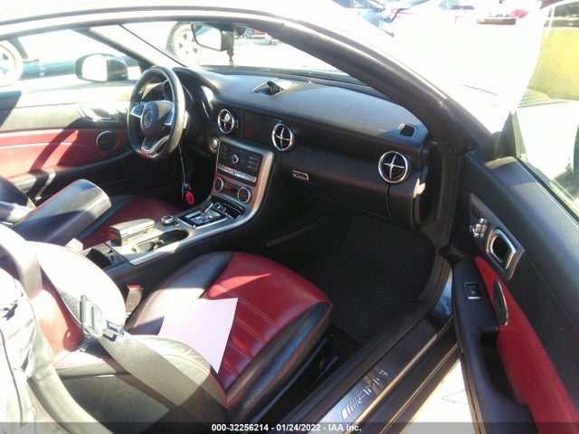2017 Mercedes-Benz SLC-Class, VIN: WDDPK6GA2HF130564