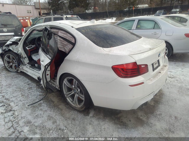 2015 BMW M5, VIN: WBSFV9C51FD595183