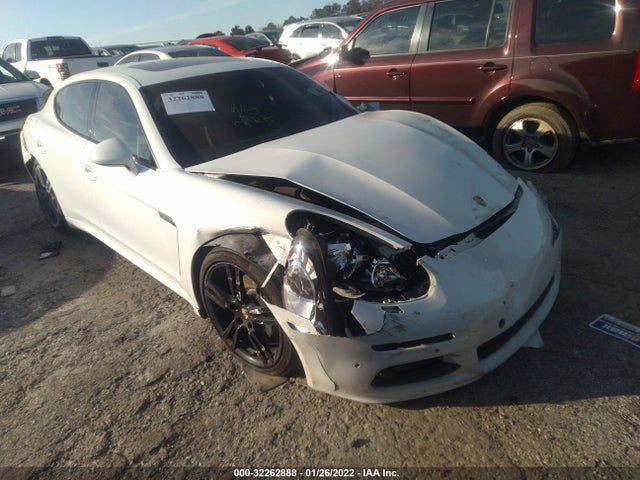 2015 Porsche Panamera, VIN: WP0AA2A77FL007348