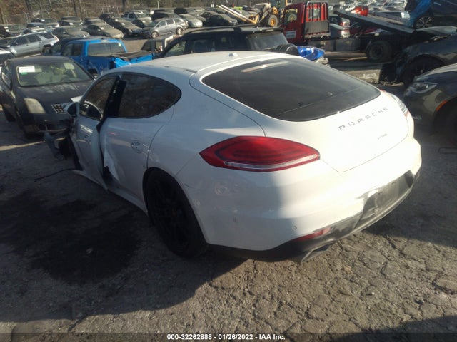 2015 Porsche Panamera, VIN: WP0AA2A77FL007348