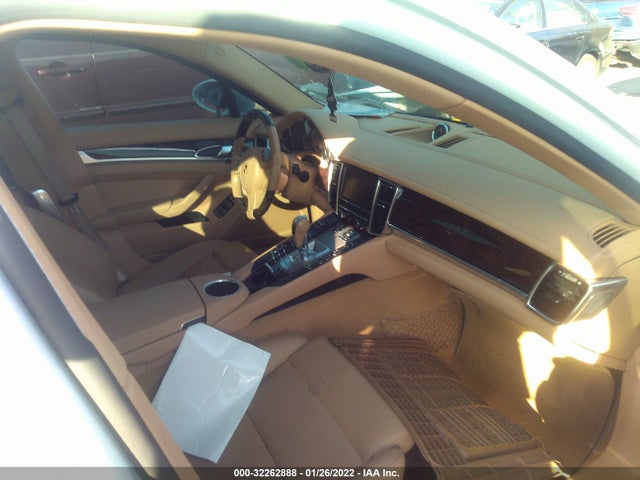 2015 Porsche Panamera, VIN: WP0AA2A77FL007348