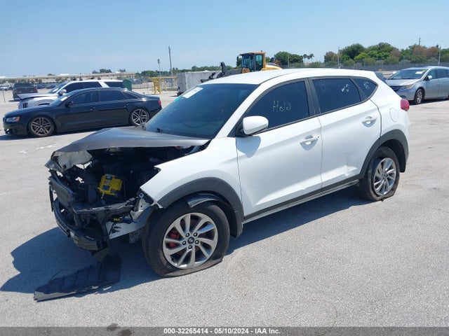 Hyundai TUCSON SE 2017 KM8J23A42HU386664 Image 2