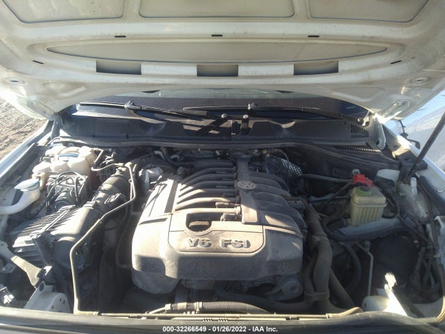 2016 Volkswagen Touareg, VIN: WVGEF9BP0GD003045