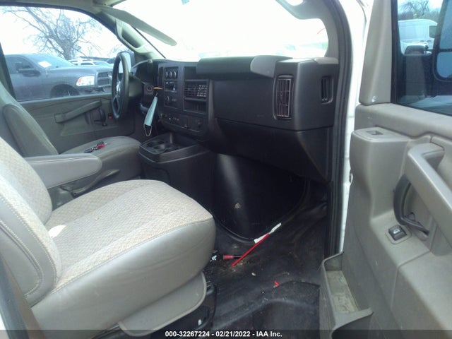 2019 Chevrolet Express, VIN: 1GCWGAFP2K1226926