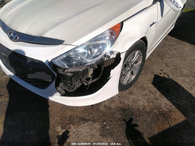 2015 Hyundai Sonata, VIN: KMHEC4A40FA130946