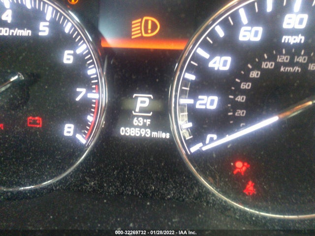 2018 Acura RLX, VIN: JH4KC1F50JC000815
