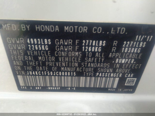 2018 Acura RLX, VIN: JH4KC1F50JC000815