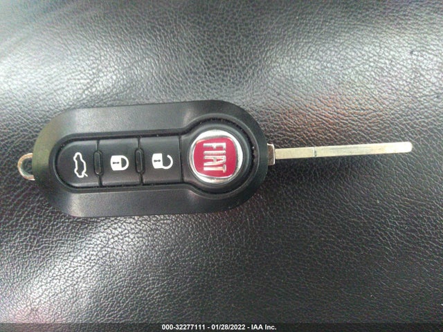 2018 Fiat 500, VIN: 3C3CFFCHXJT524281