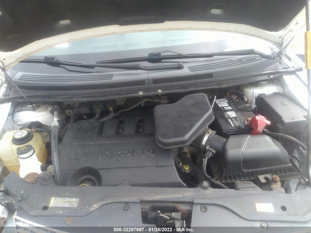 2008 LINCOLN MKX VIN: 2LMDU88C28BJ04017