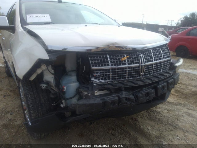 2008 LINCOLN MKX VIN: 2LMDU88C28BJ04017