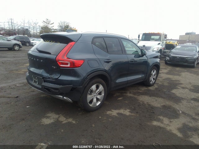 2021 Volvo XC40, VIN: YV4162UK5M2561957