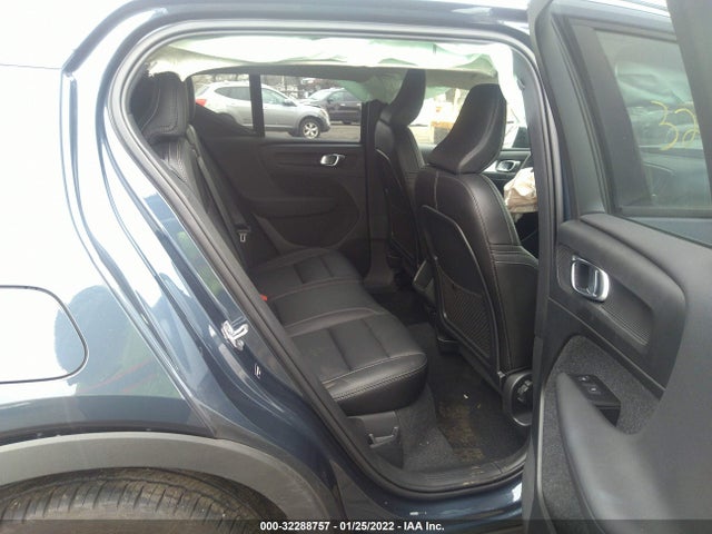 2021 Volvo XC40, VIN: YV4162UK5M2561957