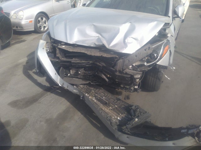 2019 HYUNDAI SONATA HYBRID SE VIN: KMHE24L39KA091551