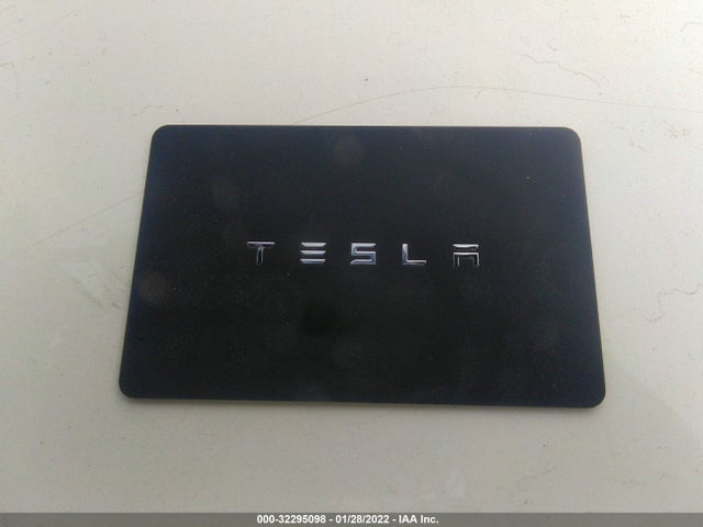 Tesla Model 3 Range 2019 5YJ3E1EA9KF396522 Image 3